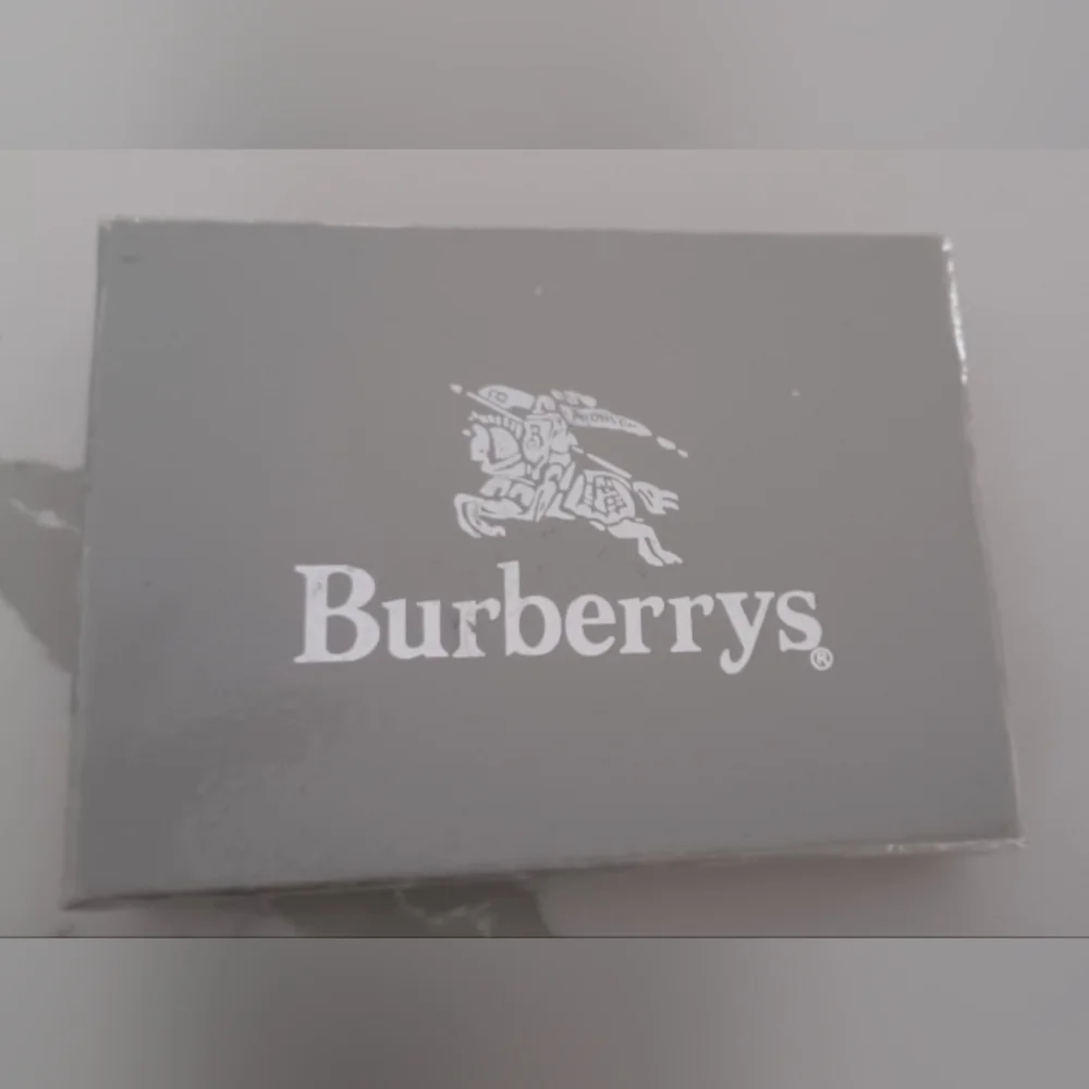 NIB Burberrys Rare Vintage Key Case